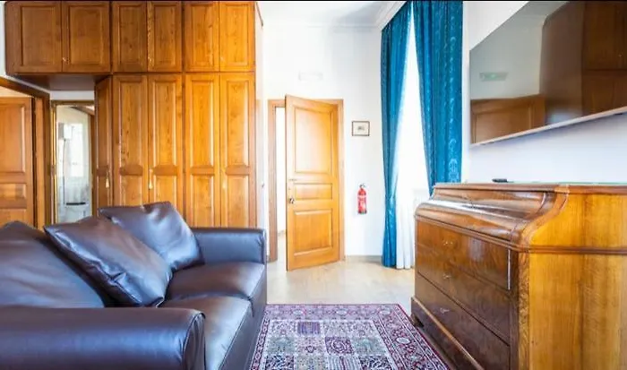 Casa Sangalletti * Рим