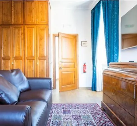 Casa Sangalletti * Rome